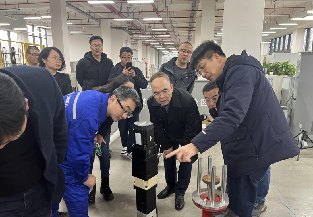 中澳煤層氣付總帶隊(duì)赴萬(wàn)普隆調(diào)研 中澳煤層氣付總帶隊(duì)赴萬(wàn)普隆調(diào)研