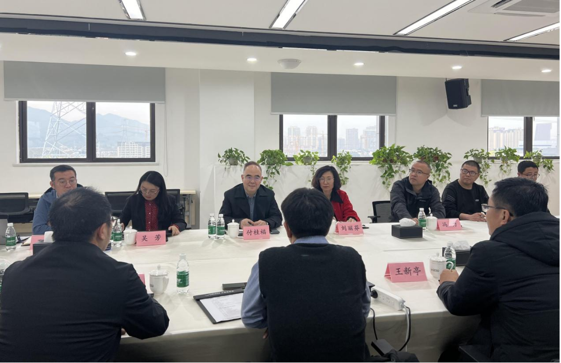 中澳煤層氣付總帶隊(duì)赴萬(wàn)普隆調(diào)研 中澳煤層氣付總帶隊(duì)赴萬(wàn)普隆調(diào)研